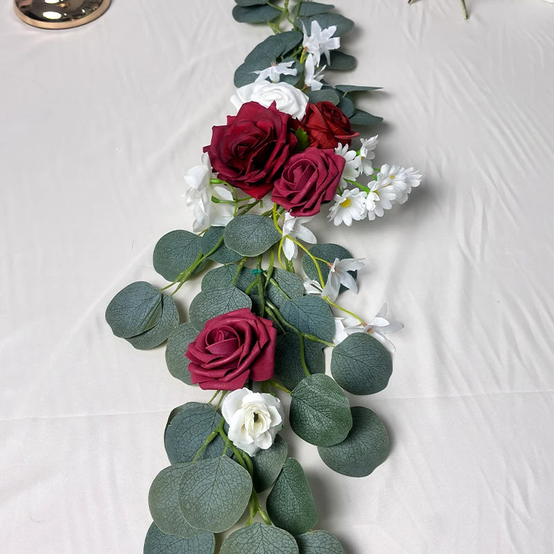 Composition de Fleurs pour Arche, Roses Bordeaux et Eucalyptus, vue complémentaire 2