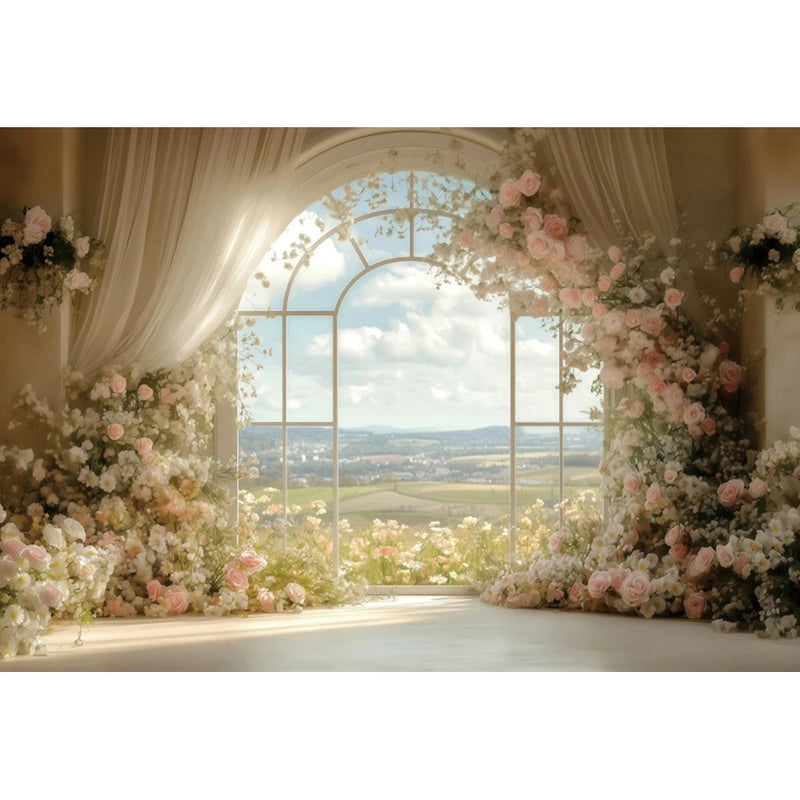 Toile de Fond Florale pour Photocall Mariage, fenêtre cintrée, rideaux crème et fleurs pastel (2)