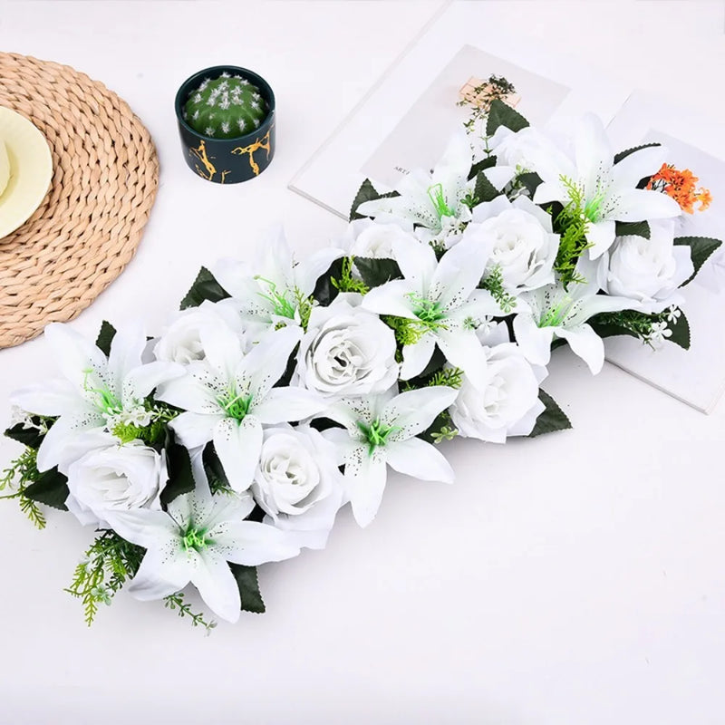 Mur de Fleurs Artificielles, Rangée de Roses et Lys, coloris blanc