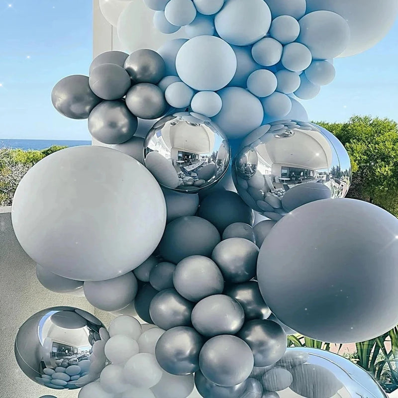 Kit Arche de Ballons Bleu Ciel, Blanc et Argent, 153 Pièces, vue complémentaire 3