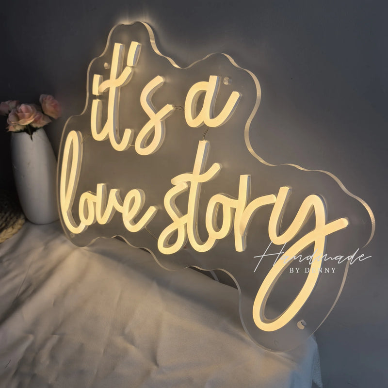 Néon Mural « It's a Love Story » Blanc Chaud, 38 x 29 cm, vue complémentaire 2