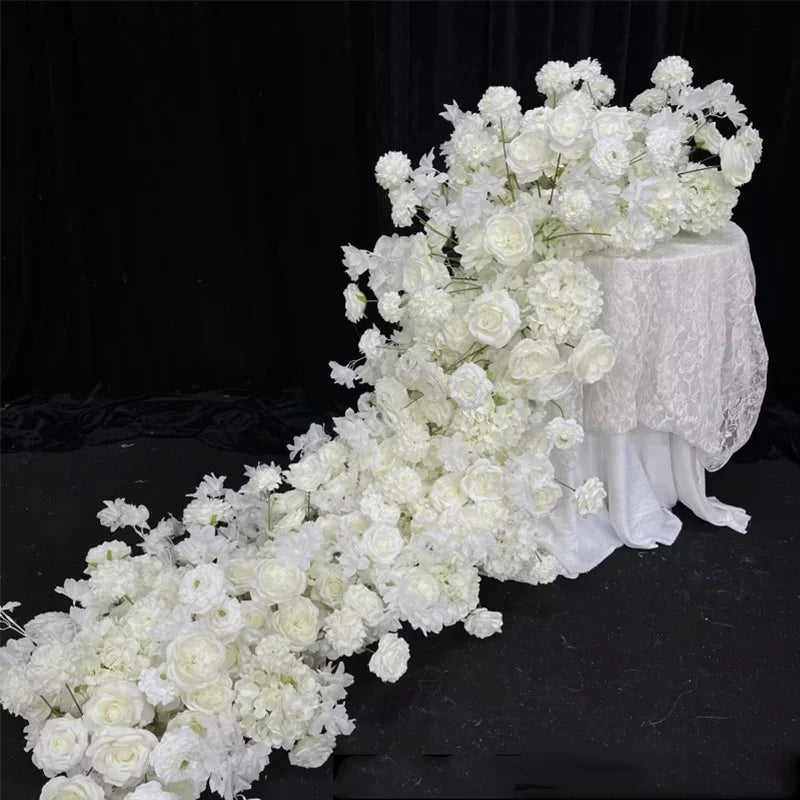 Fleurs pour Arche de Mariage, coloris blanc, roses et hortensias