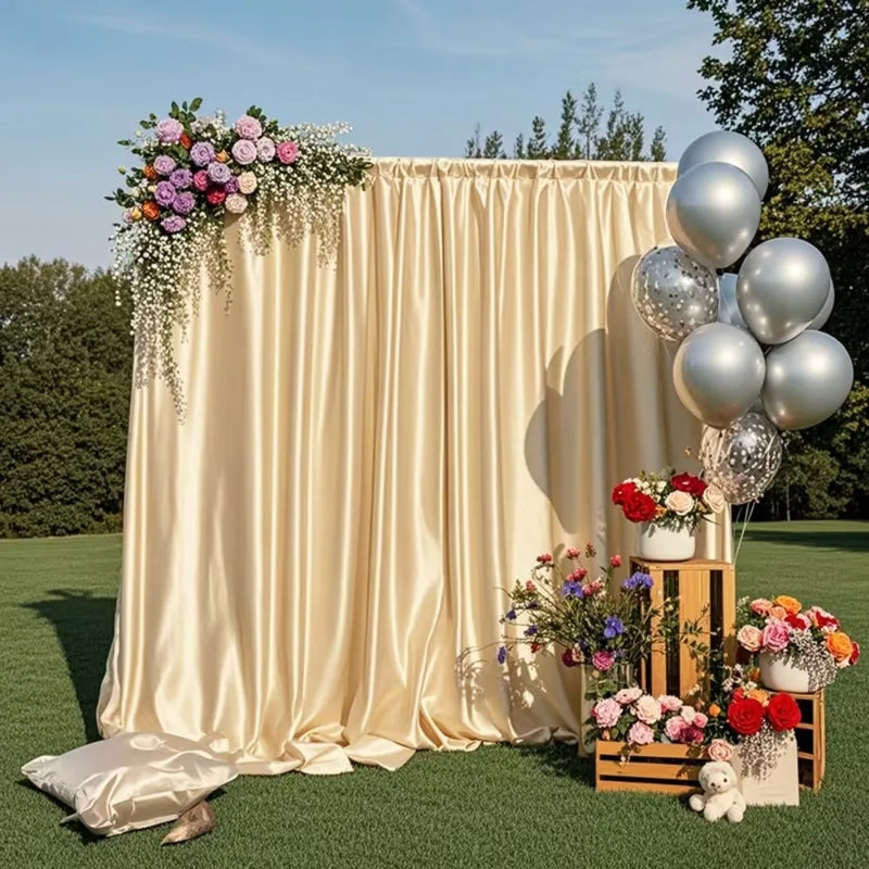 Rideau Satin Brillant pour Fond de Cérémonie, 140 cm de Large, coloris champagne