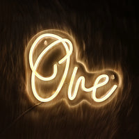 Néon LED Mural « One » Blanc Chaud, 25 x 20 cm, vue complémentaire 5