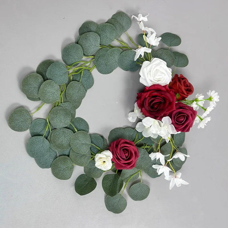 Composition de Fleurs pour Arche, Roses Bordeaux et Eucalyptus, vue complémentaire 3