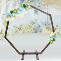 Arche de mariage en bois heptagonale champêtre, pour encadrer la cérémonie