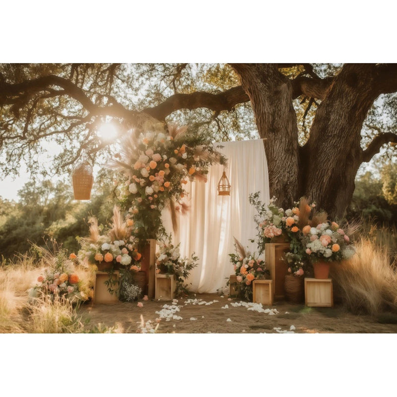 Toile de Fond Florale pour Photocall Mariage, sous-bois ensoleillé, voile et caisses de fleurs