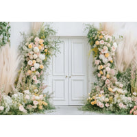 Toile de Fond Florale pour Photocall Mariage, porte blanche, colonne de roses et pampa