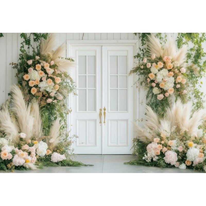 Toile de Fond Florale pour Photocall Mariage, porte blanche, pampa et roses pêche
