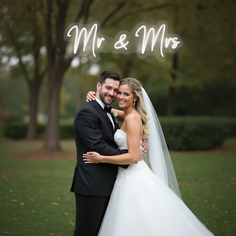 Néon Mariage « Mr & Mrs » Blanc Chaud ou Froid, 40 cm, vue complémentaire 2