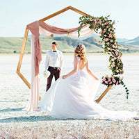 Arche de mariage en bois heptagonale brun foncé, pour un coin photo