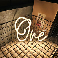 Néon LED Mural « One » Blanc Chaud, 25 x 20 cm, vue complémentaire 6